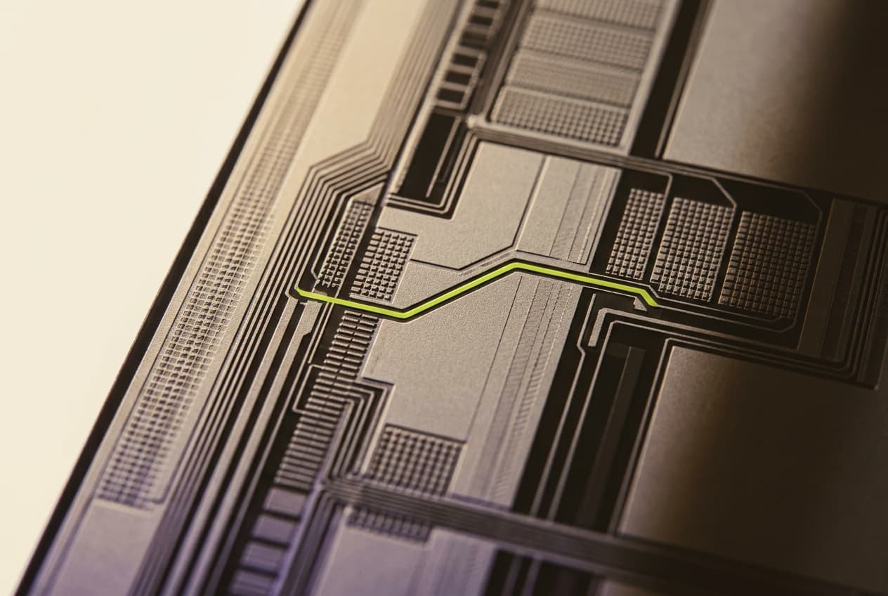 ARES KI — Deine eigene KI, im System verankert